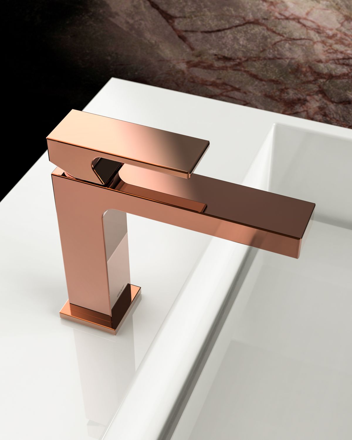 Luxury kitchen faucet with pull-down sprayer design