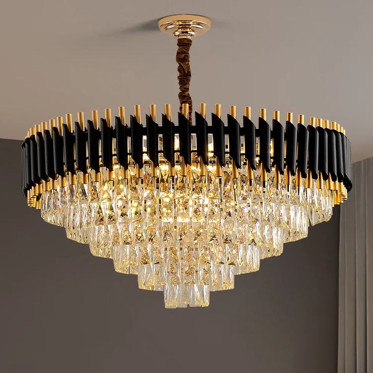 Industrial pendant light for commercial spaces